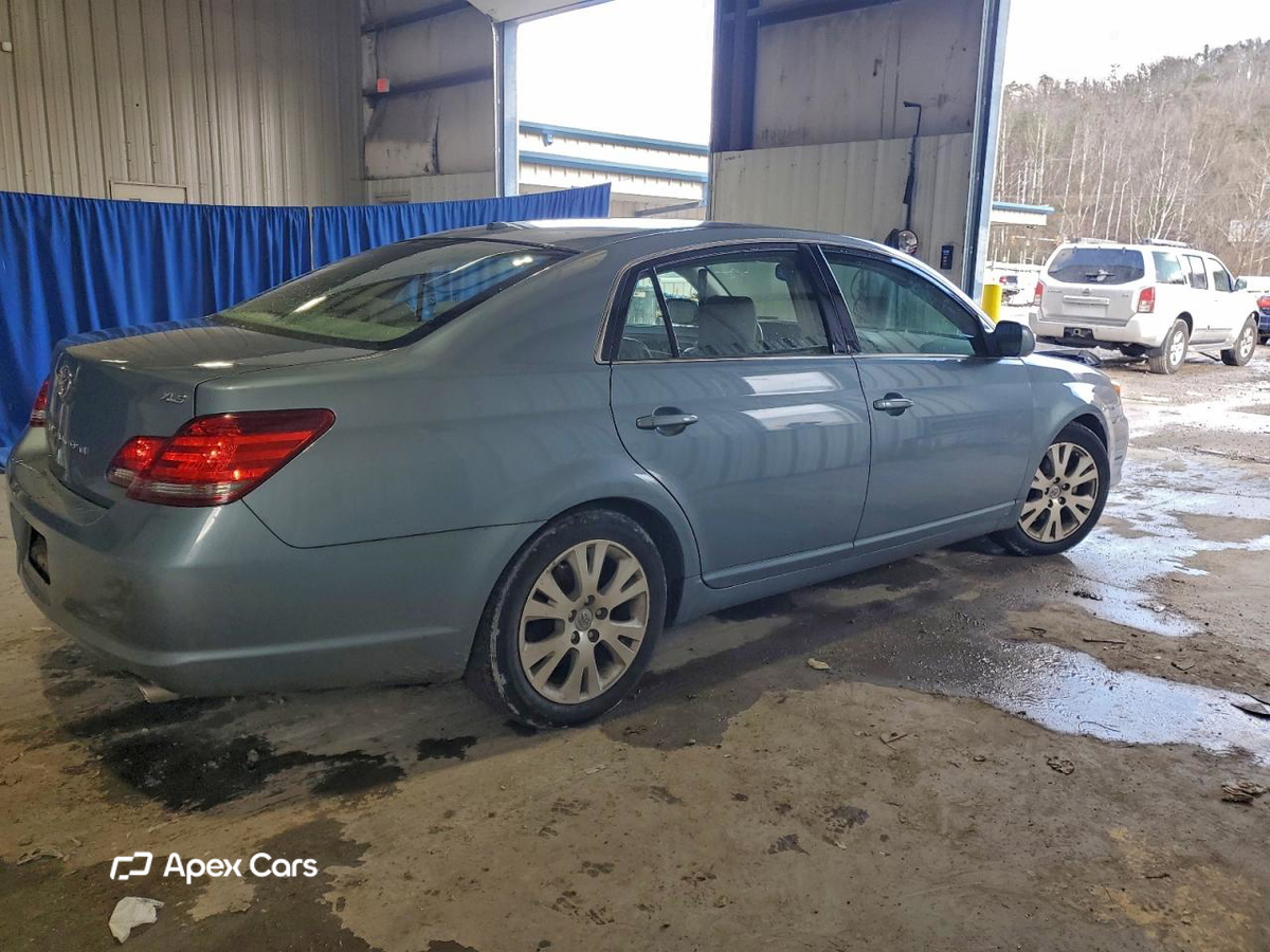 Toyota Avalon 2010