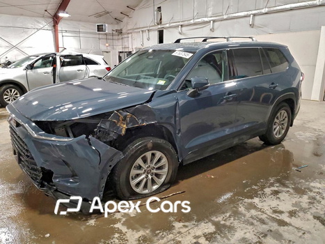 Toyota Highlander 2025 - Image 1 of 15