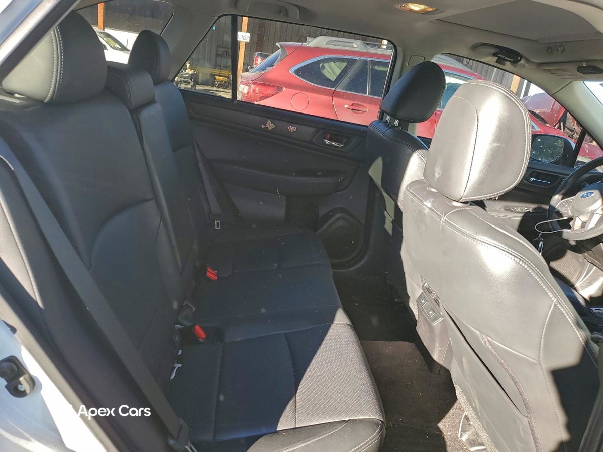 Subaru Outback 2015