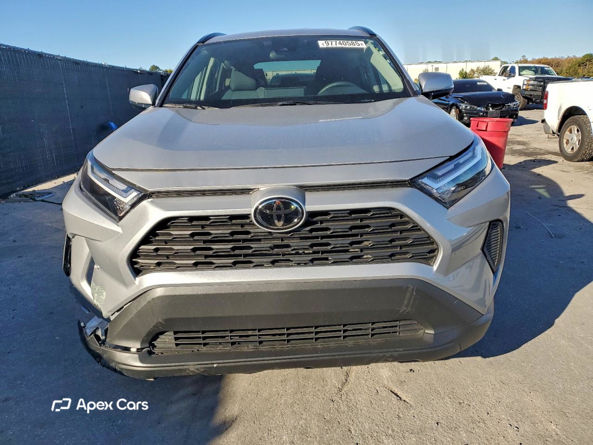 Toyota RAV 4 2025
