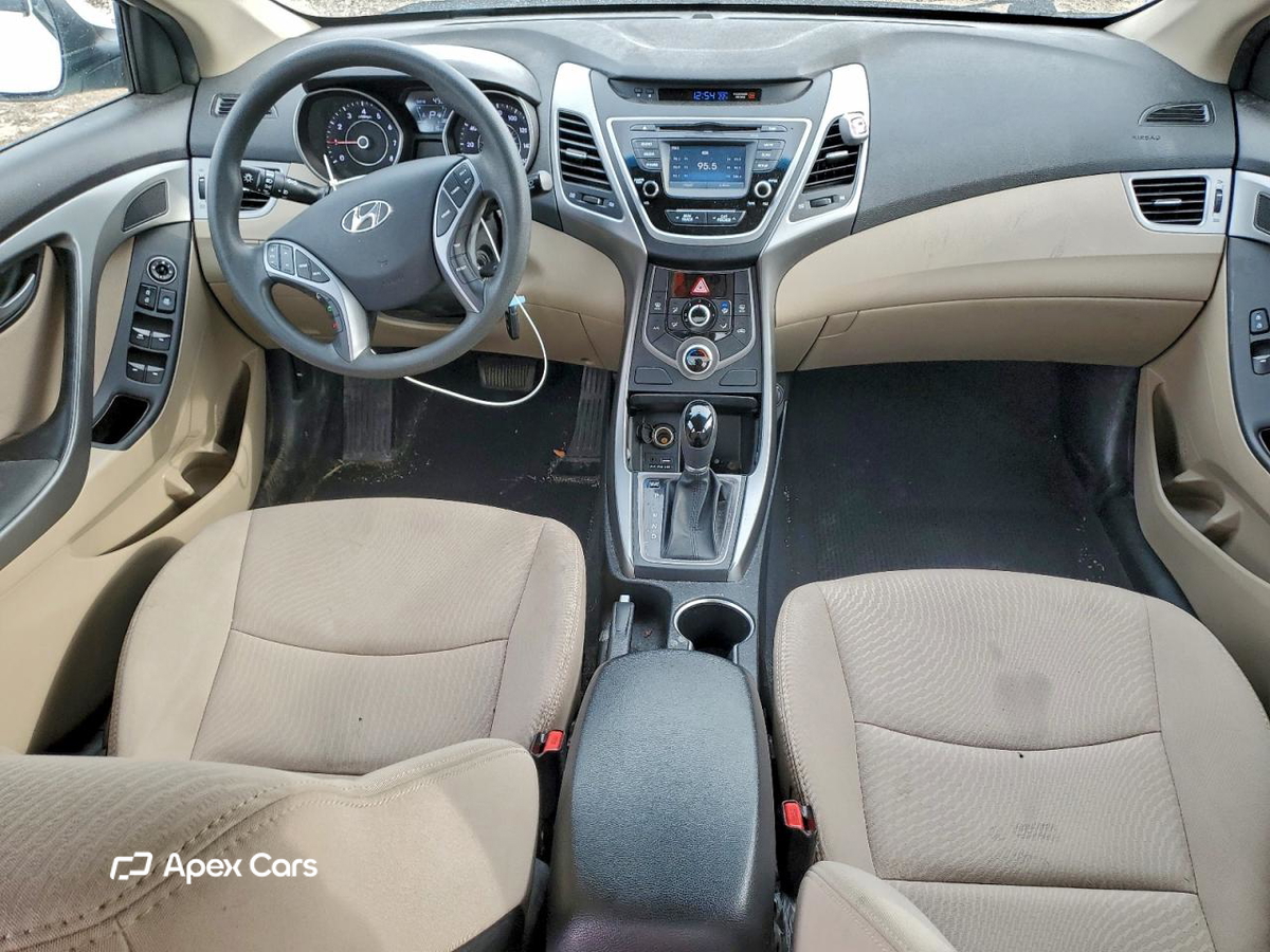 Hyundai Elantra 2016