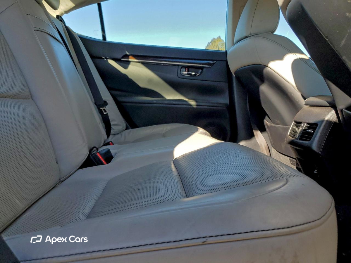 Lexus ES 2013