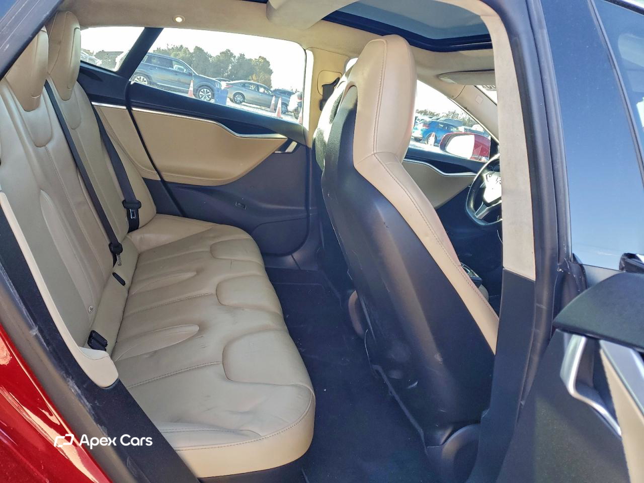 Tesla Model S 2015