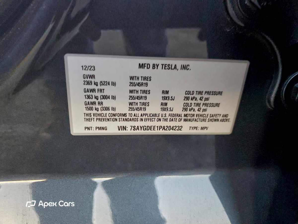 Tesla Model Y 2023