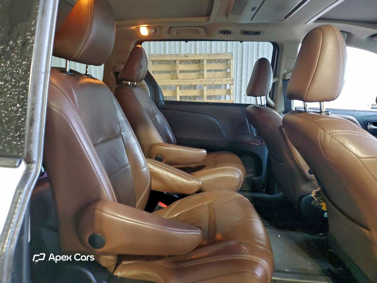 Toyota Sienna 2017