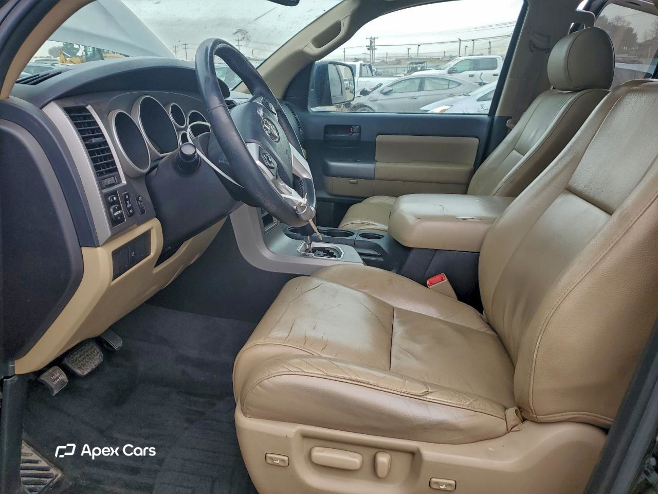 Toyota Sequoia 2016