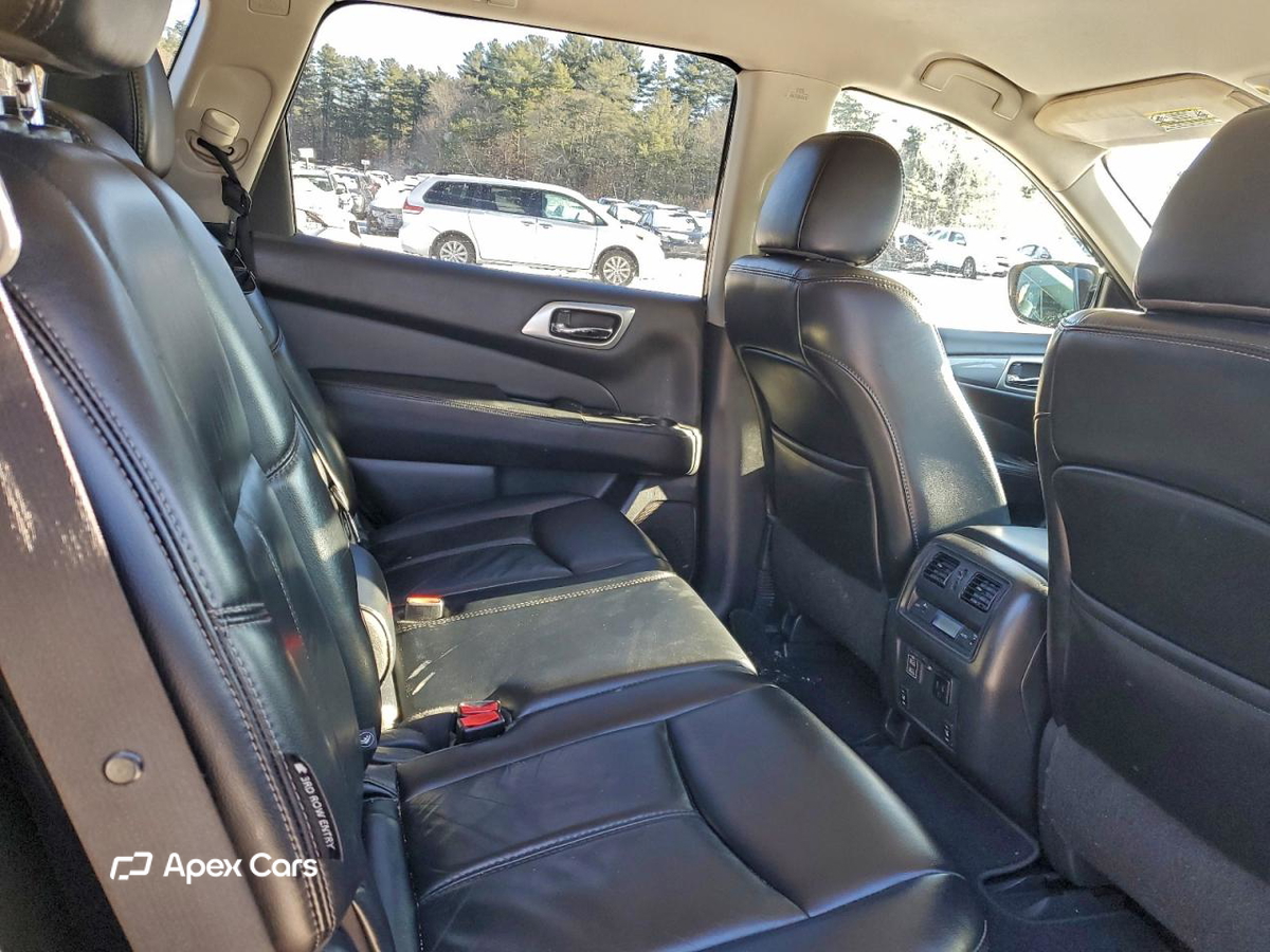Nissan Pathfinder 2018
