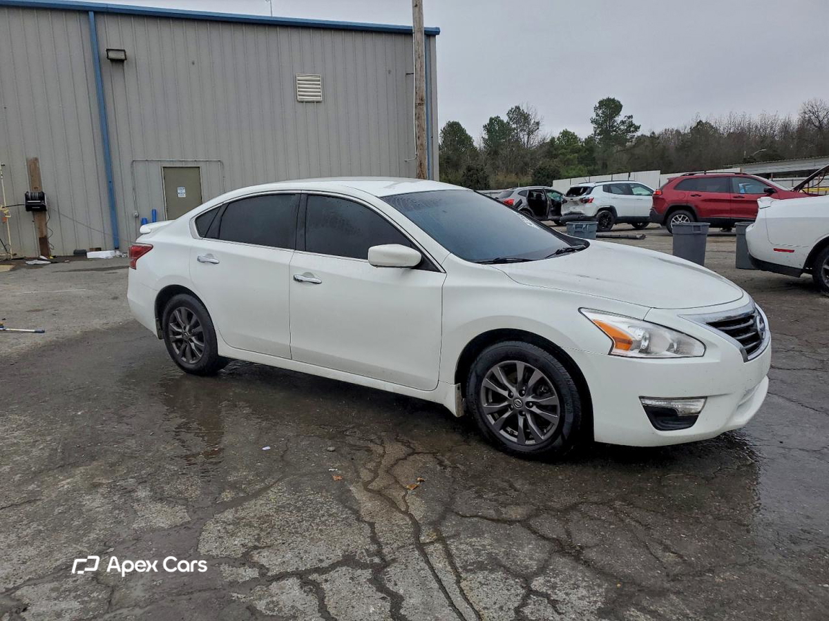 Nissan Altima 2015