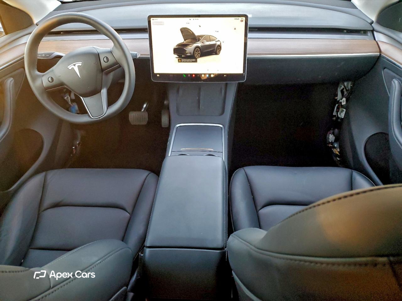 Tesla Model Y 2025