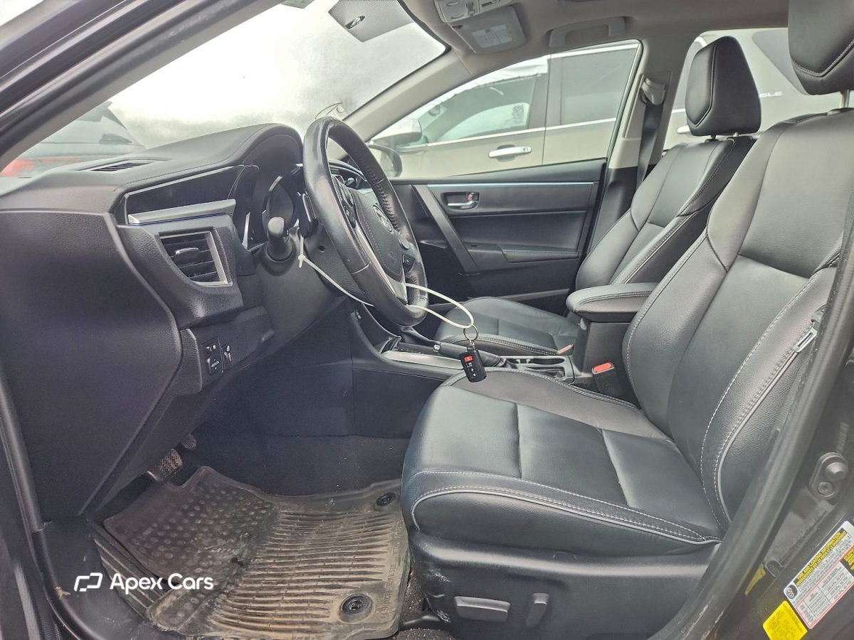 Toyota Corolla 2015
