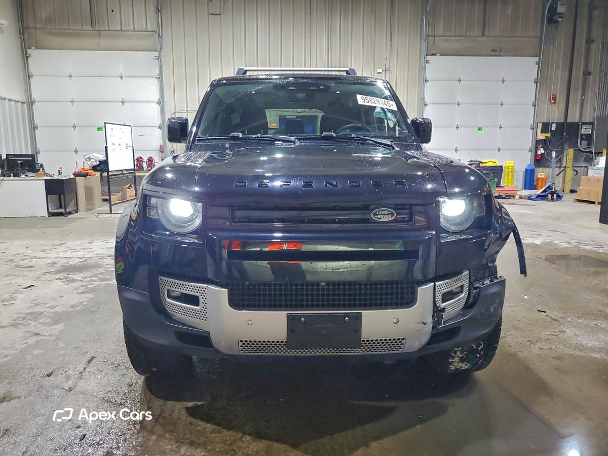 Land Rover Defender 2024