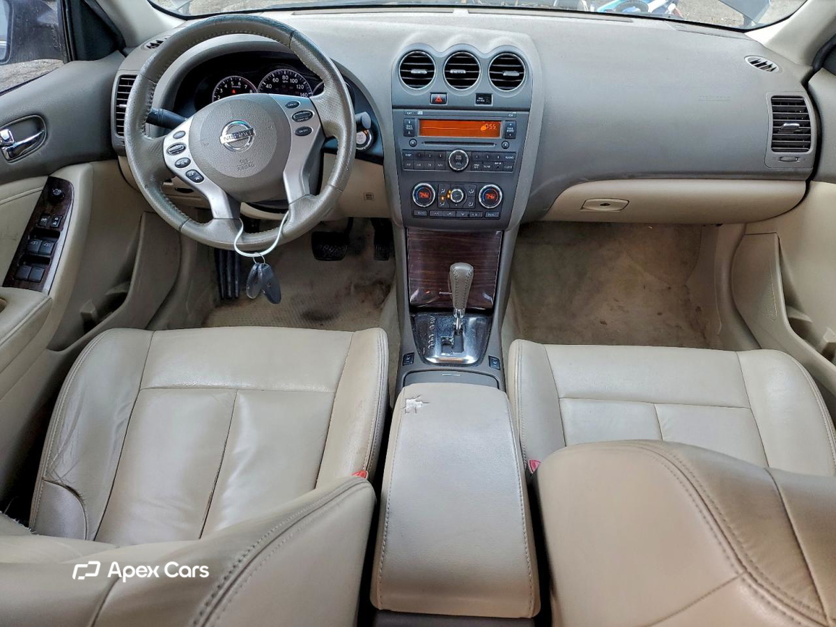 Nissan Altima 2012