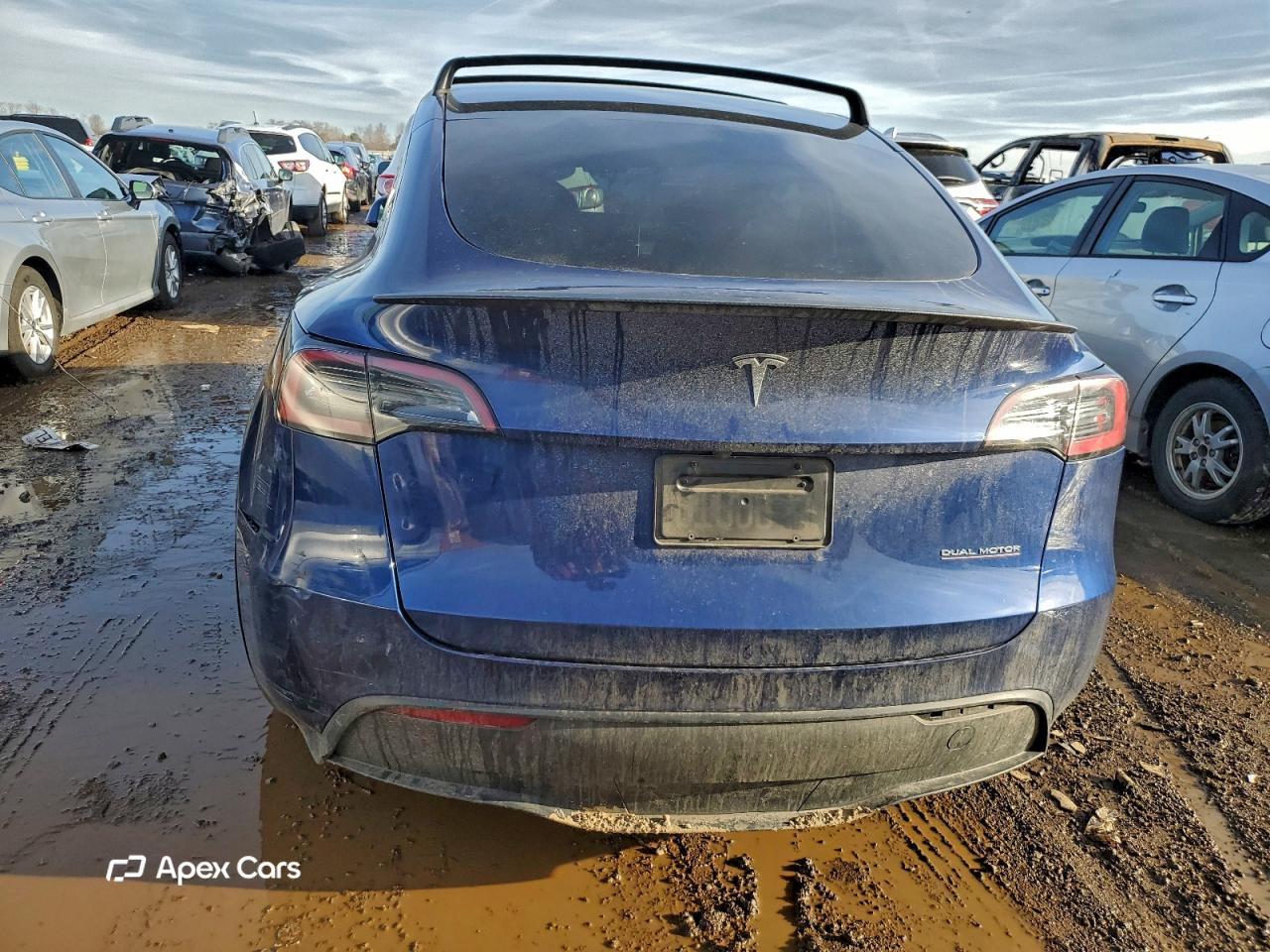 Tesla Model Y 2023