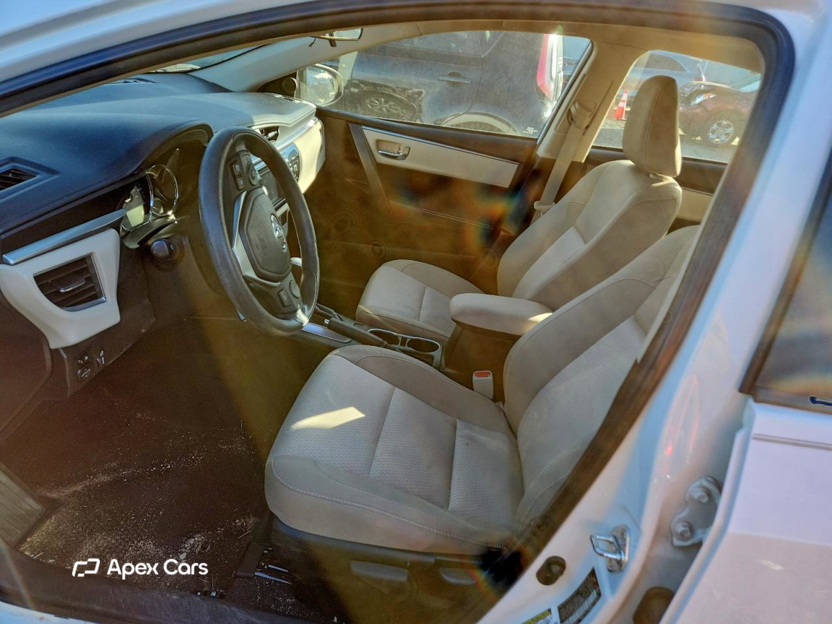 Toyota Corolla 2015