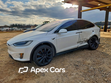 Tesla Model X 2019 - Image 1 of 13
