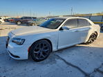 Chrysler 300 2021
