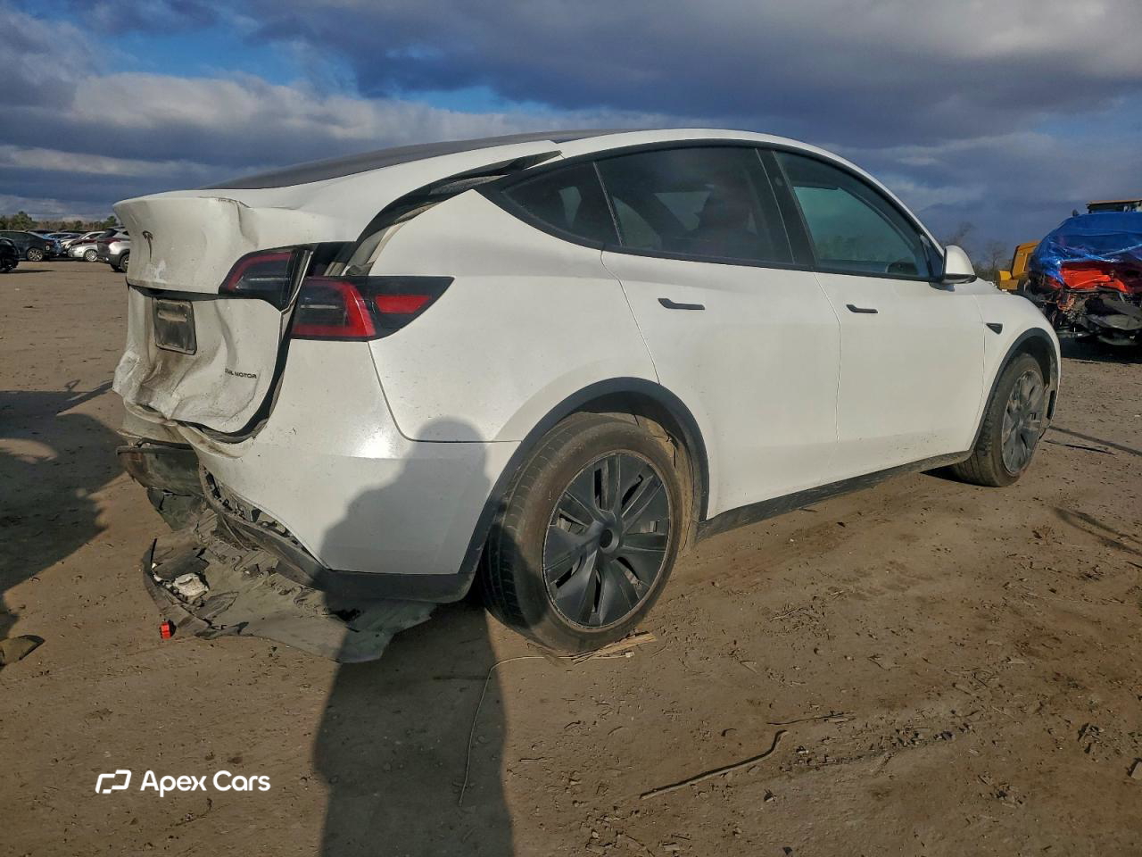 Tesla Model Y 2025