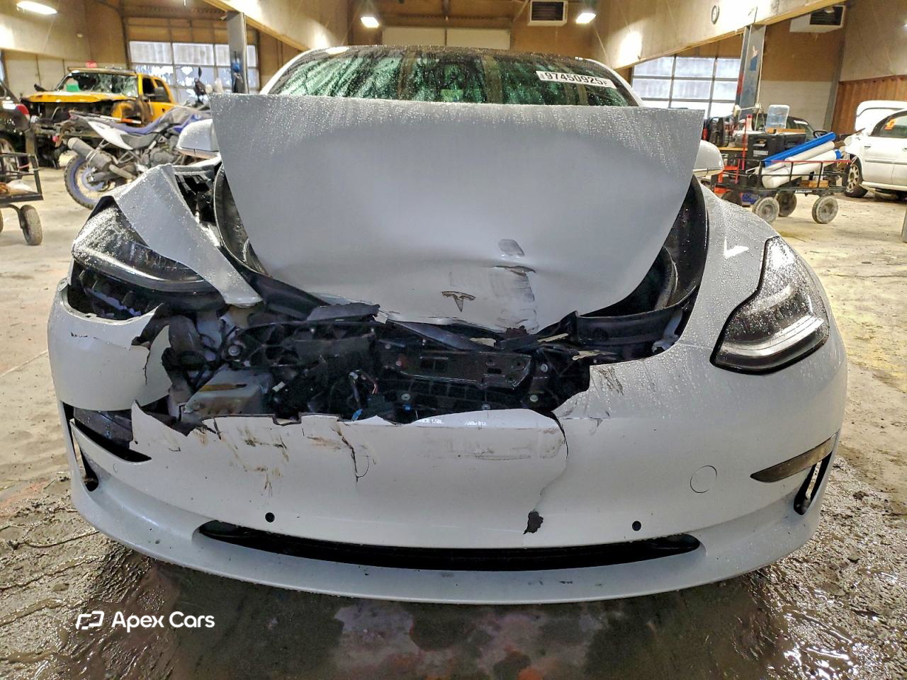 Tesla Model 3 2020