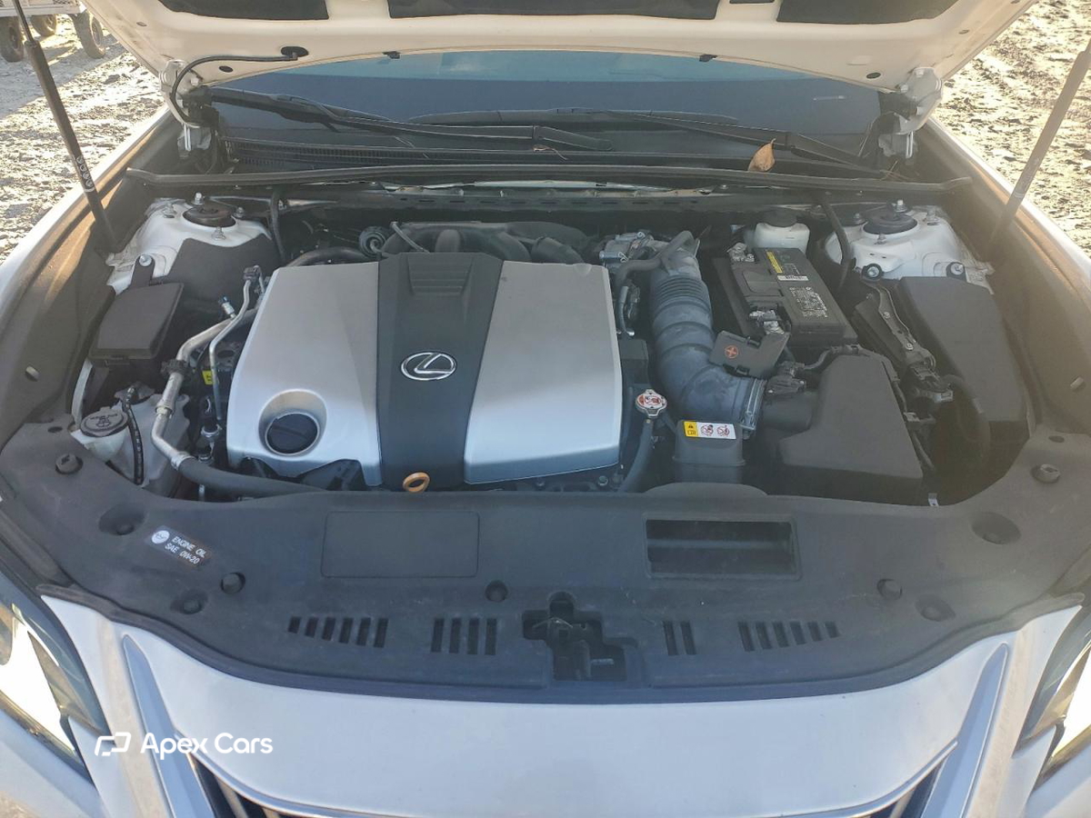 Lexus ES 2021
