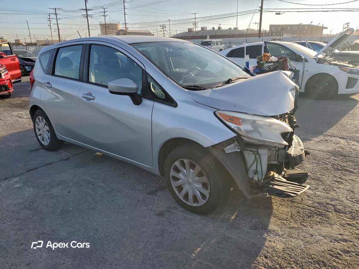 Nissan Versa 2016