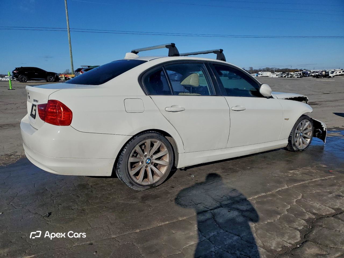 BMW Series 3 2011