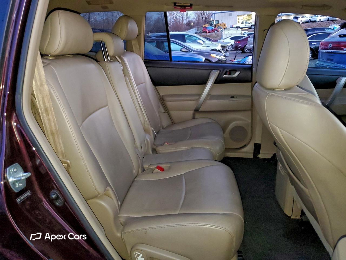 Toyota Highlander 2013