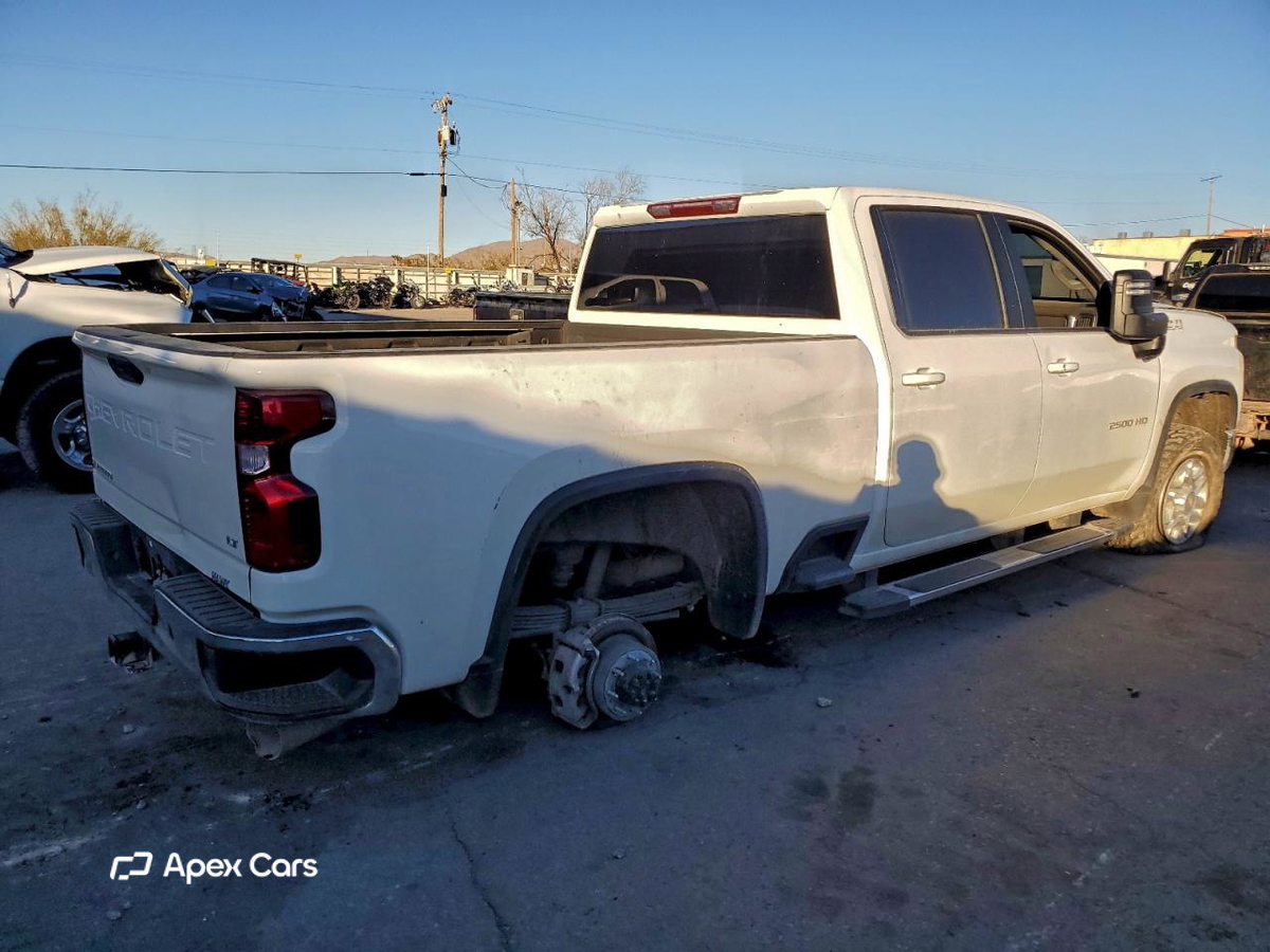 Chevrolet Silverado 2023