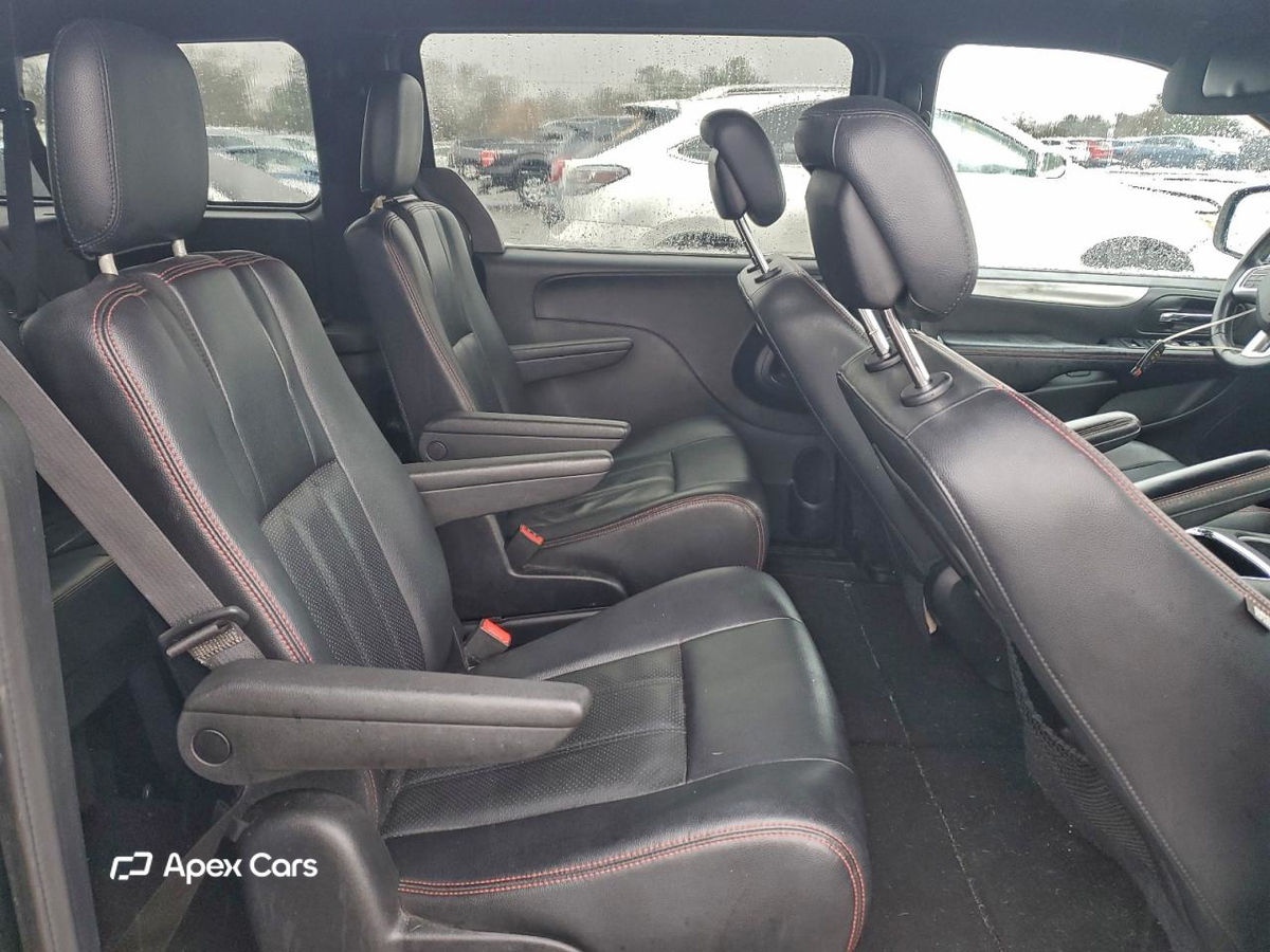 Dodge Caravan 2016
