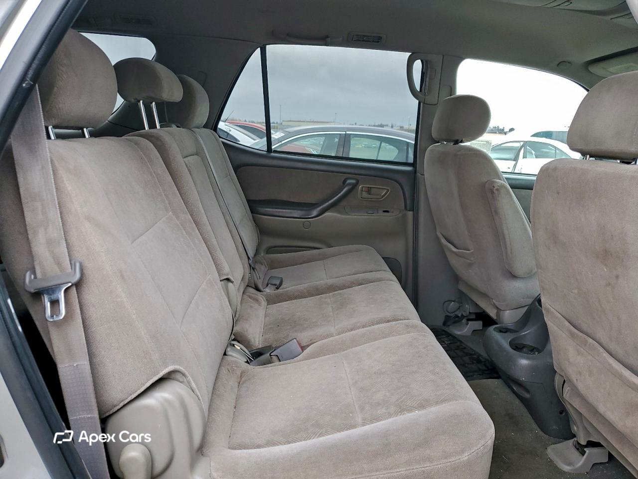 Toyota Sequoia 2003