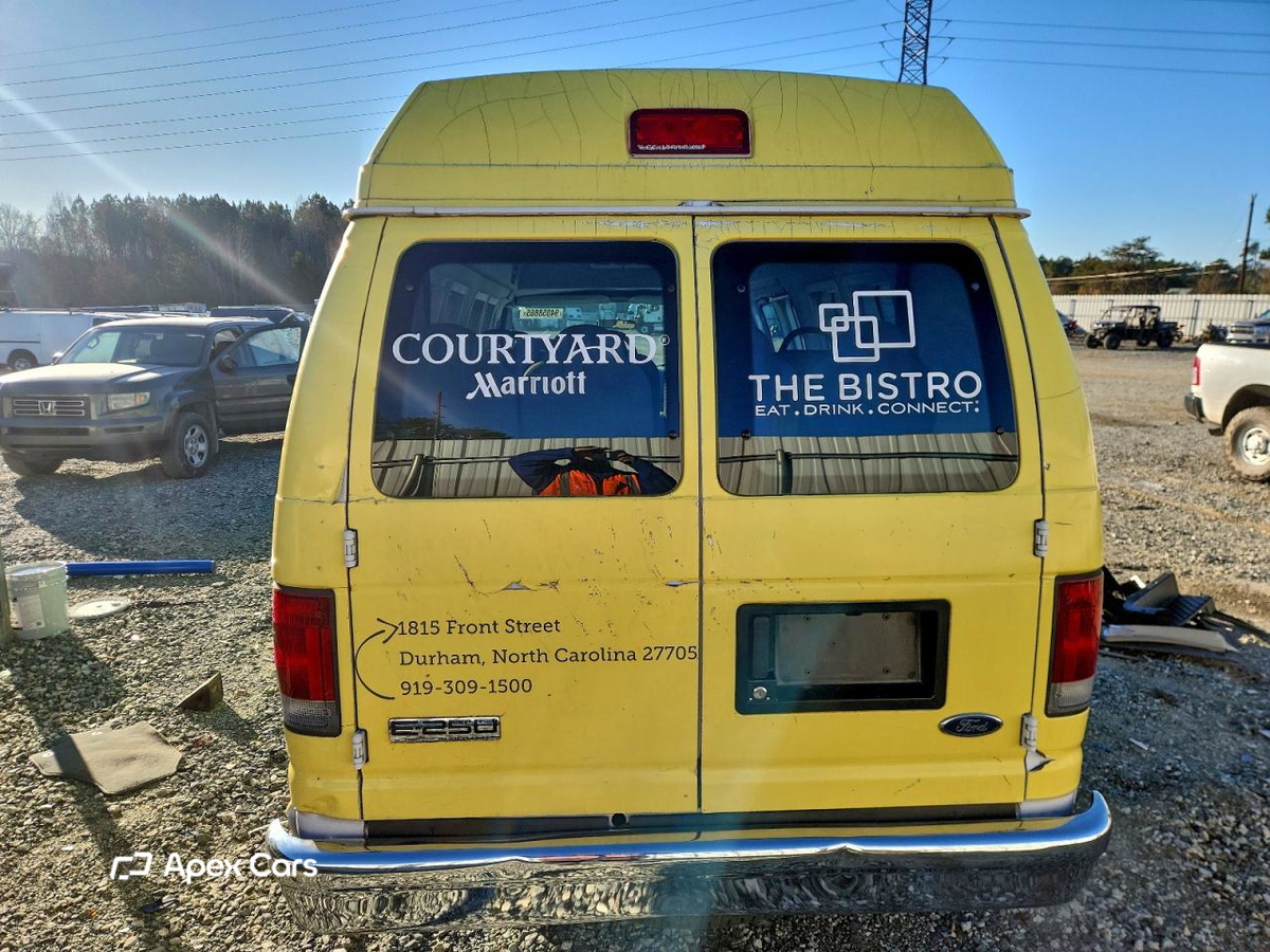 Ford Econoline 2008