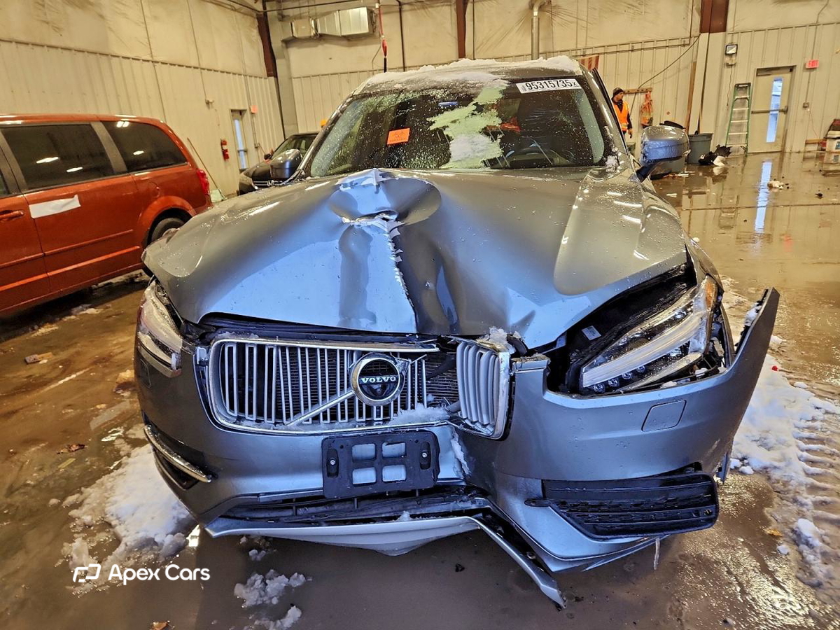 Volvo XC90 2019