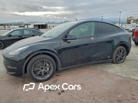 Tesla Model Y 2024 - Image 1 of 15
