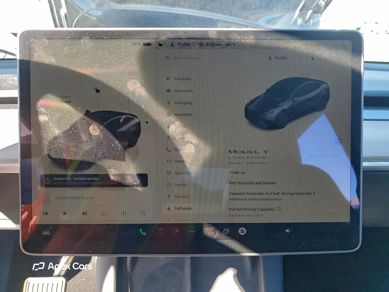 Tesla Model Y 2025