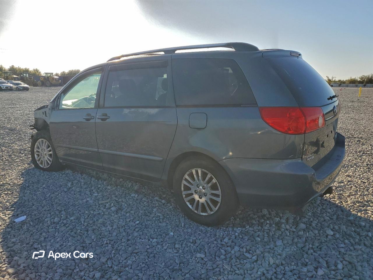 Toyota Sienna 2008