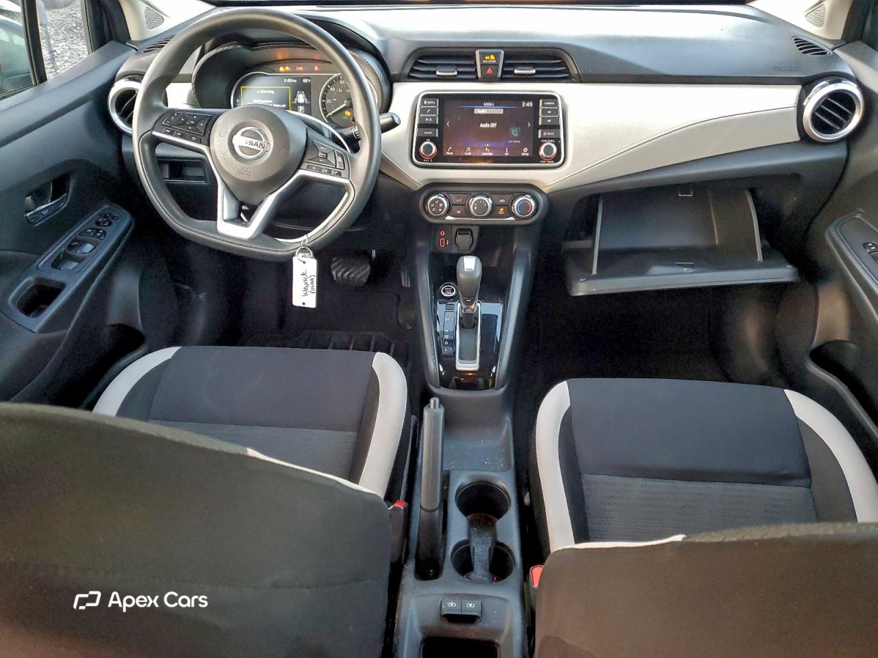 Nissan Versa 2021