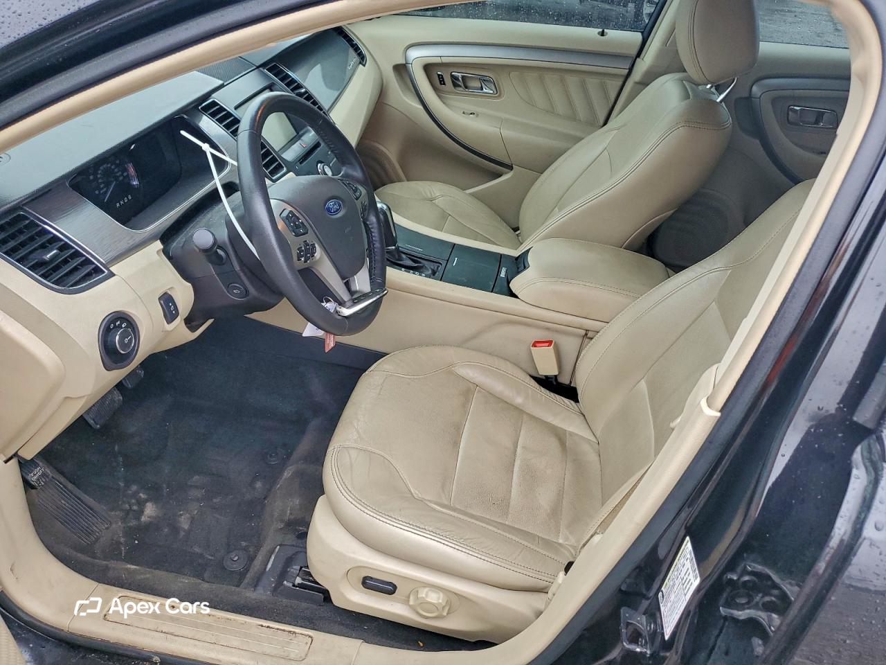 Ford Taurus 2015