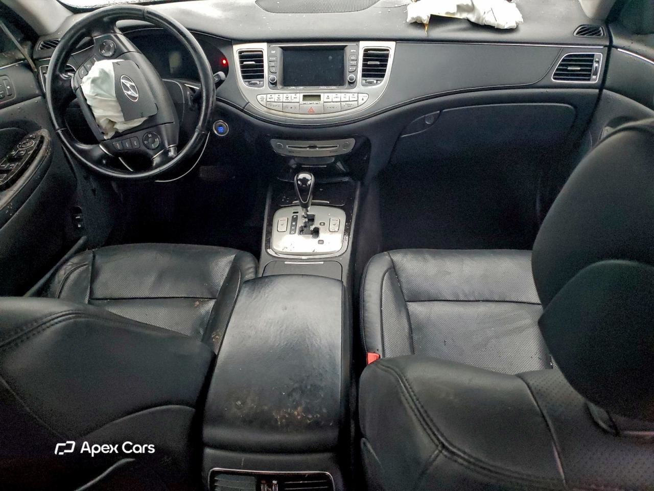 Hyundai Genesis 2012