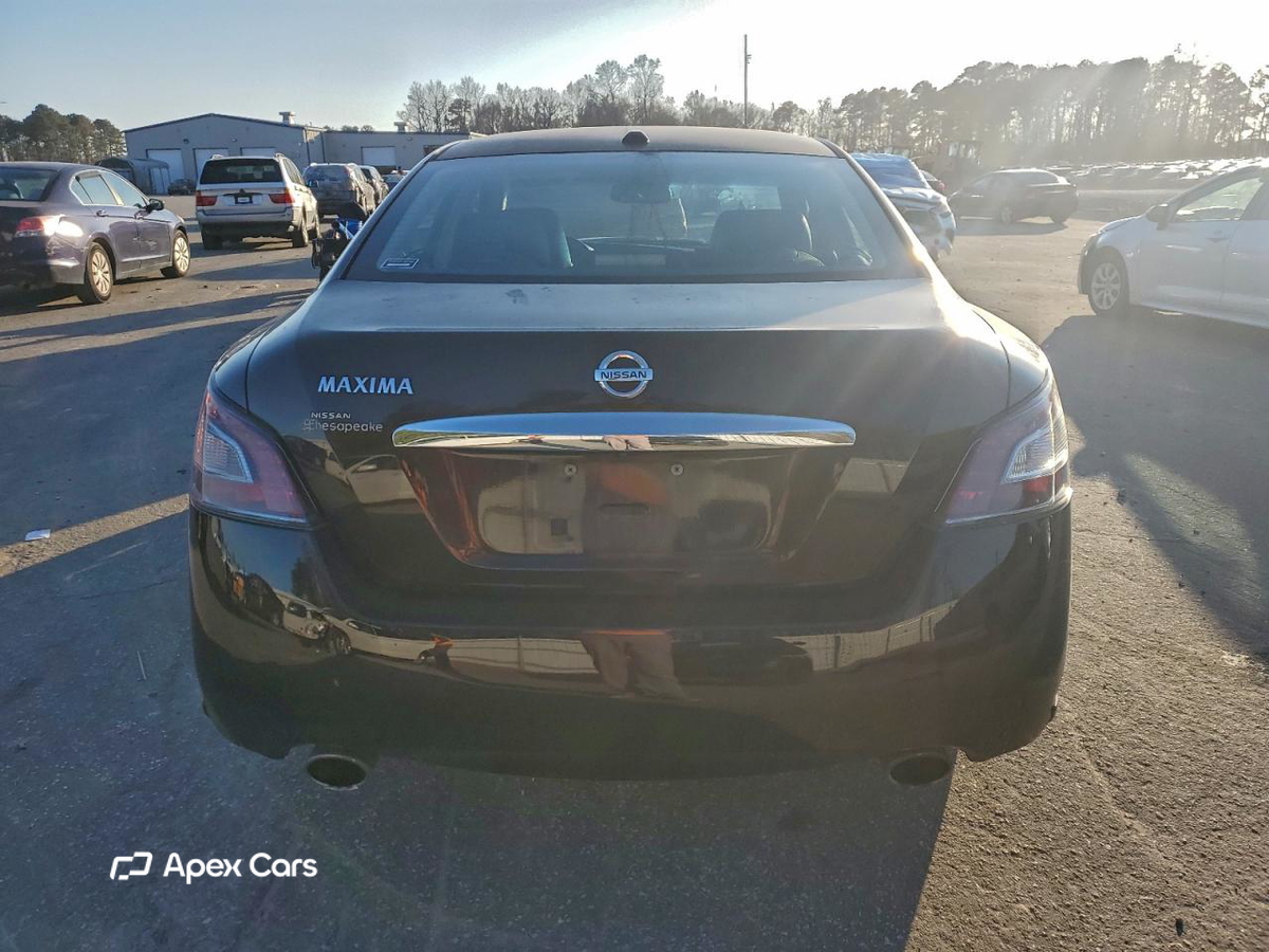 Nissan Maxima 2012