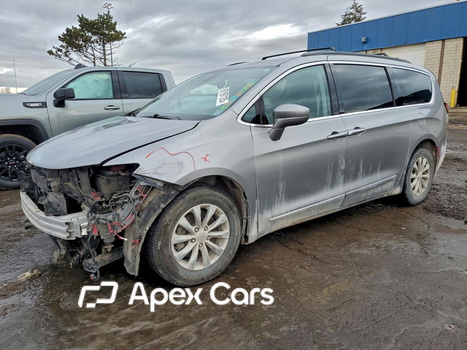Chrysler Pacifica 2017 - Image 1 of 13