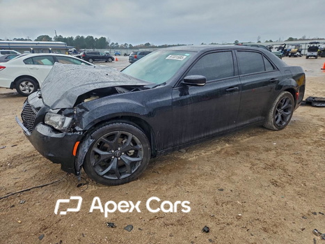 Chrysler 300 2022 - Image 1 of 13