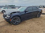 Chrysler 300 2022