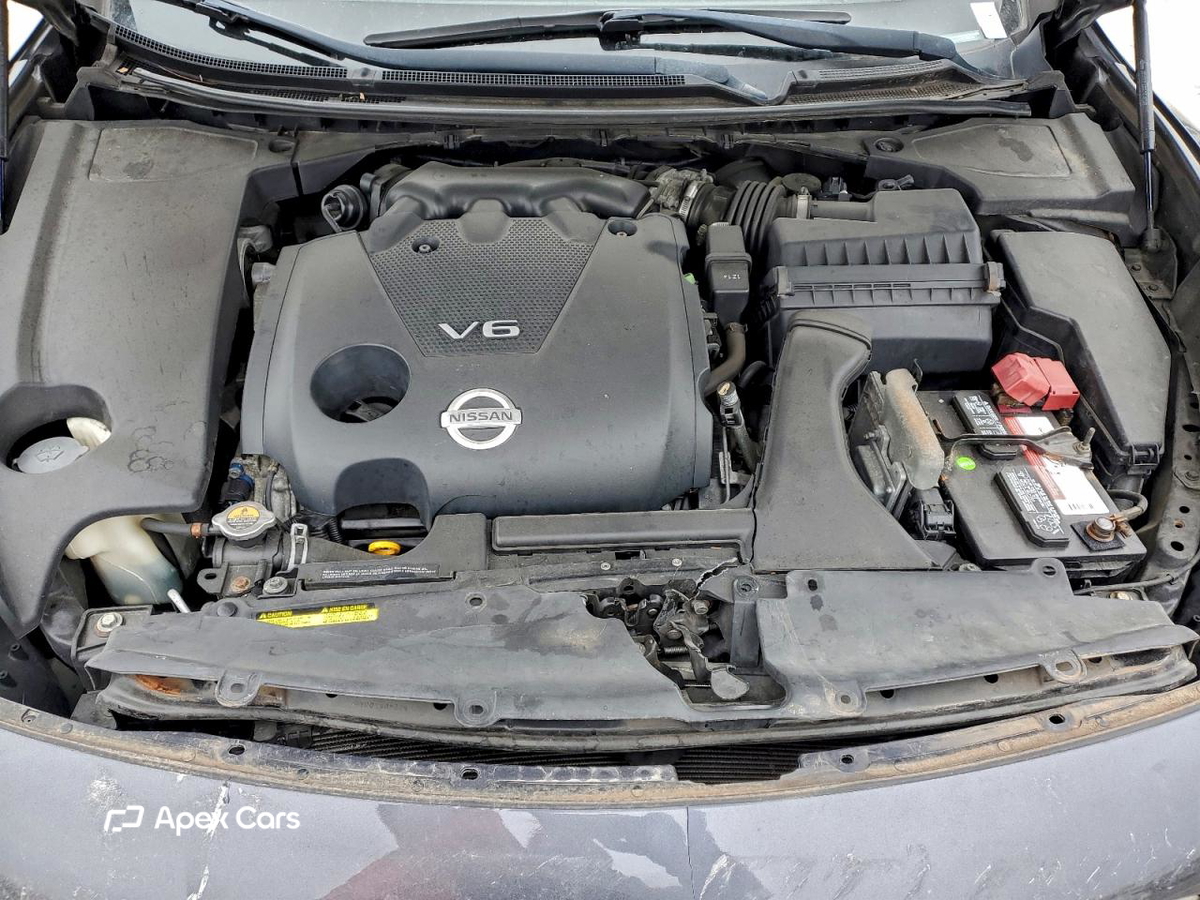Nissan Maxima 2012