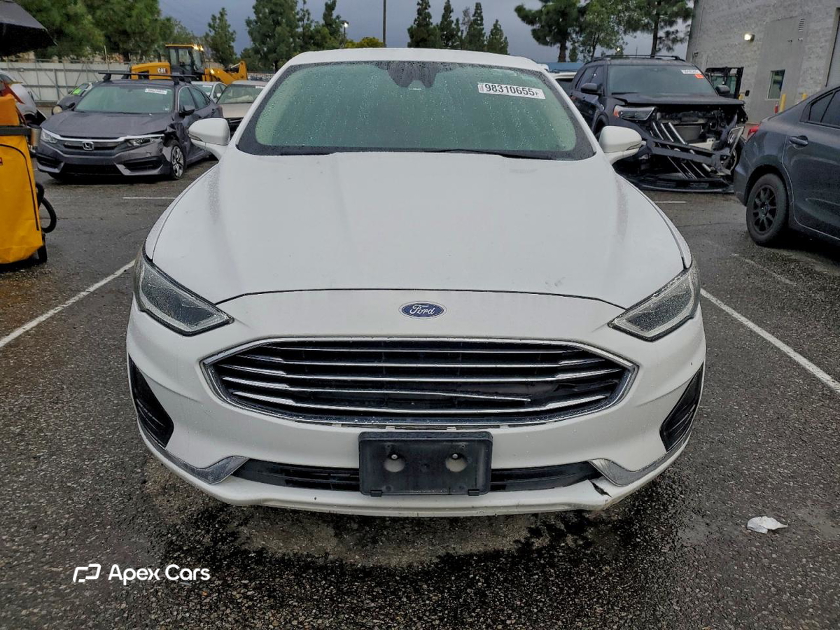 Ford Fusion 2020