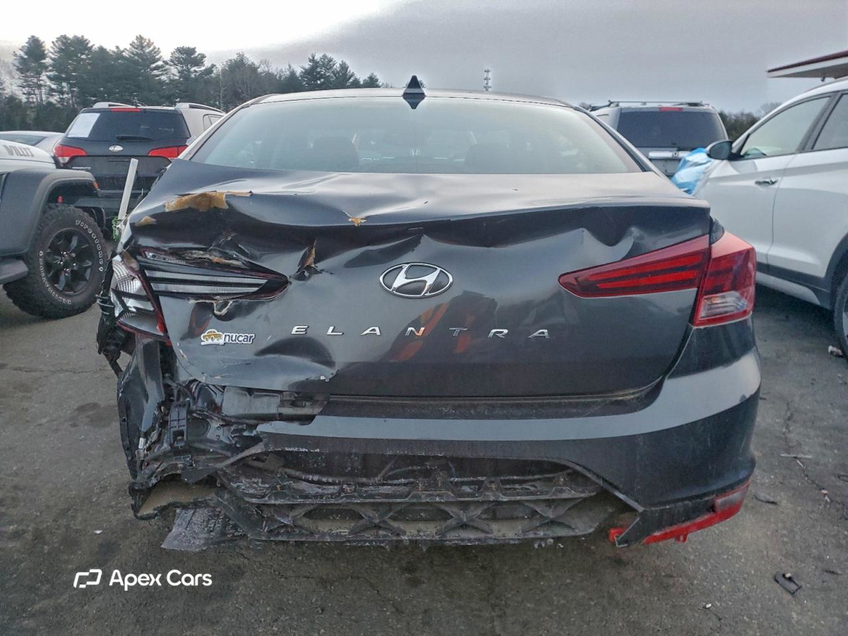 Hyundai Elantra 2020