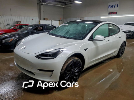 Tesla Model 3 2023 - Image 1 of 13
