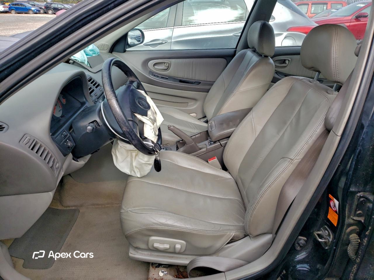 Nissan Maxima 2000