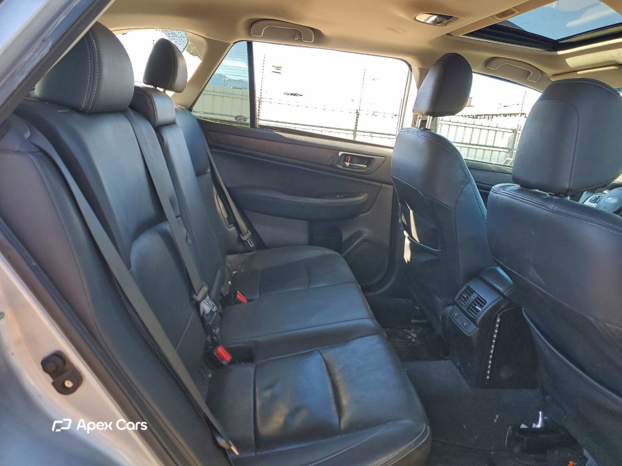 Subaru Outback 2016