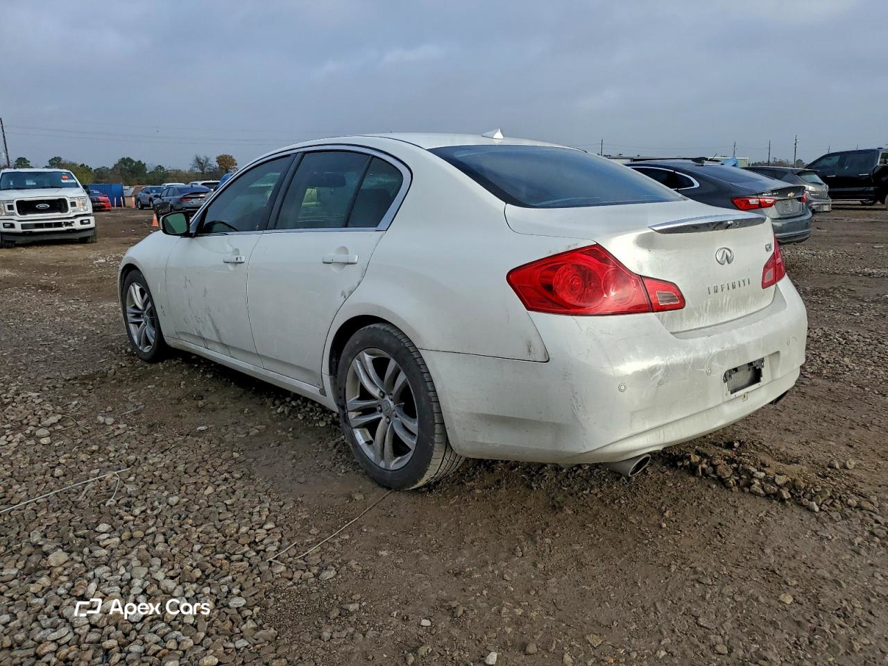 Infiniti G 2011