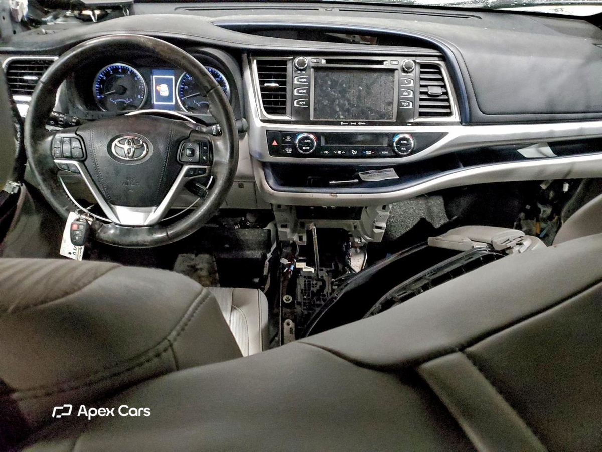 Toyota Highlander 2019