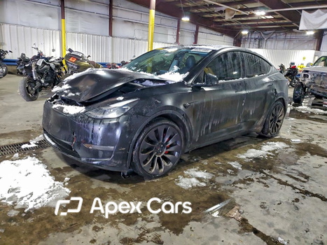 Tesla Model Y 2022 - Zdjęcie 1 z 5